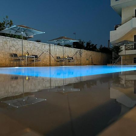 Nancy - Chara Apartments Karterósz Kültér fotó