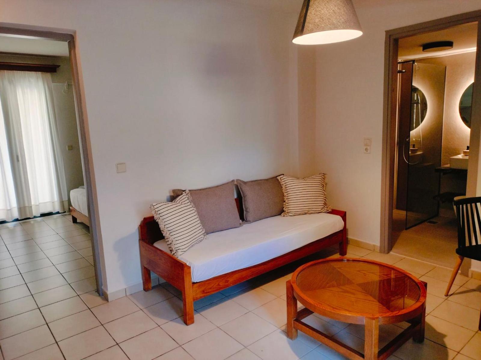 Nancy - Chara Apartments Karterósz Kültér fotó