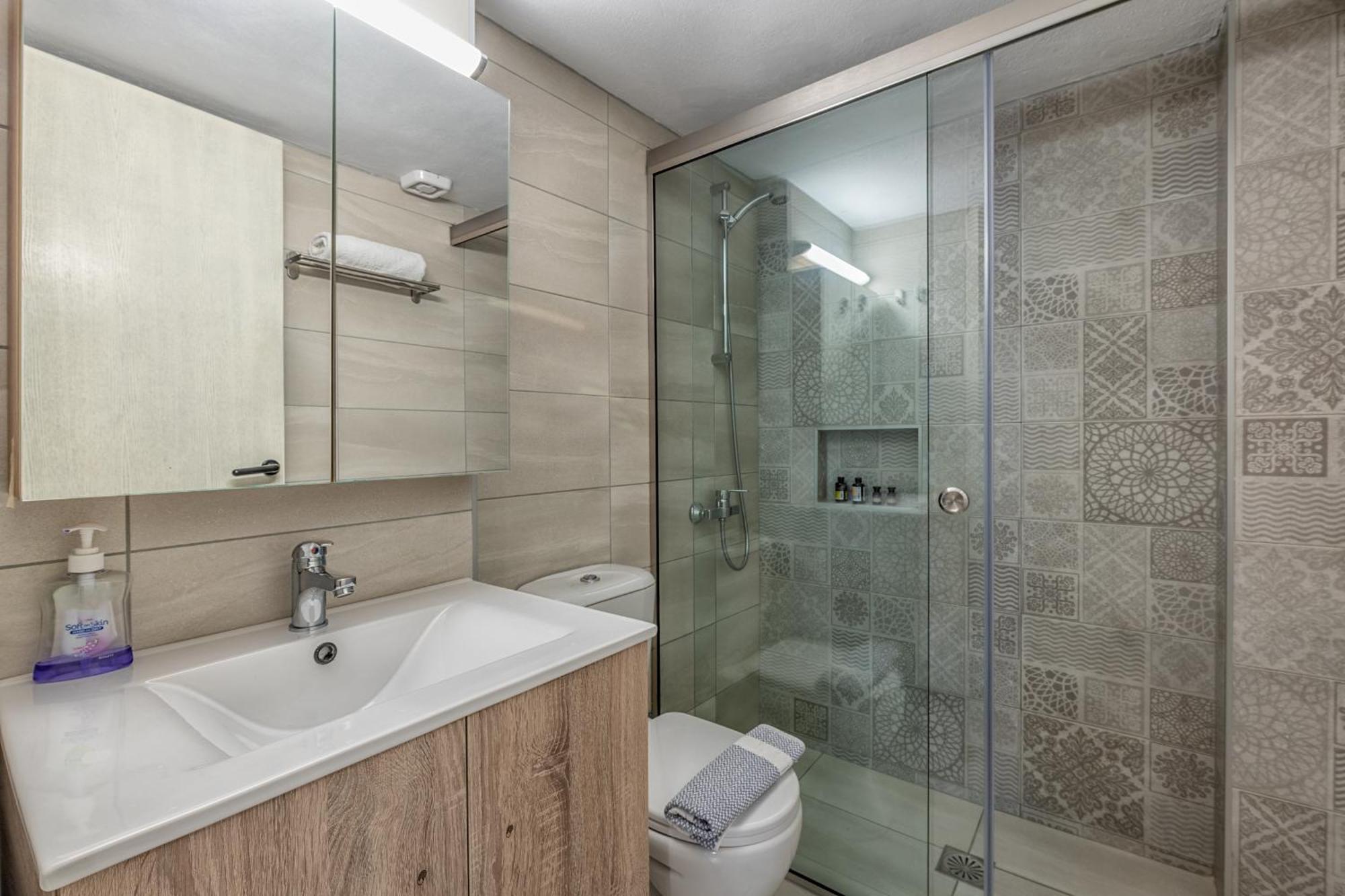 Nancy - Chara Apartments Karterósz Kültér fotó